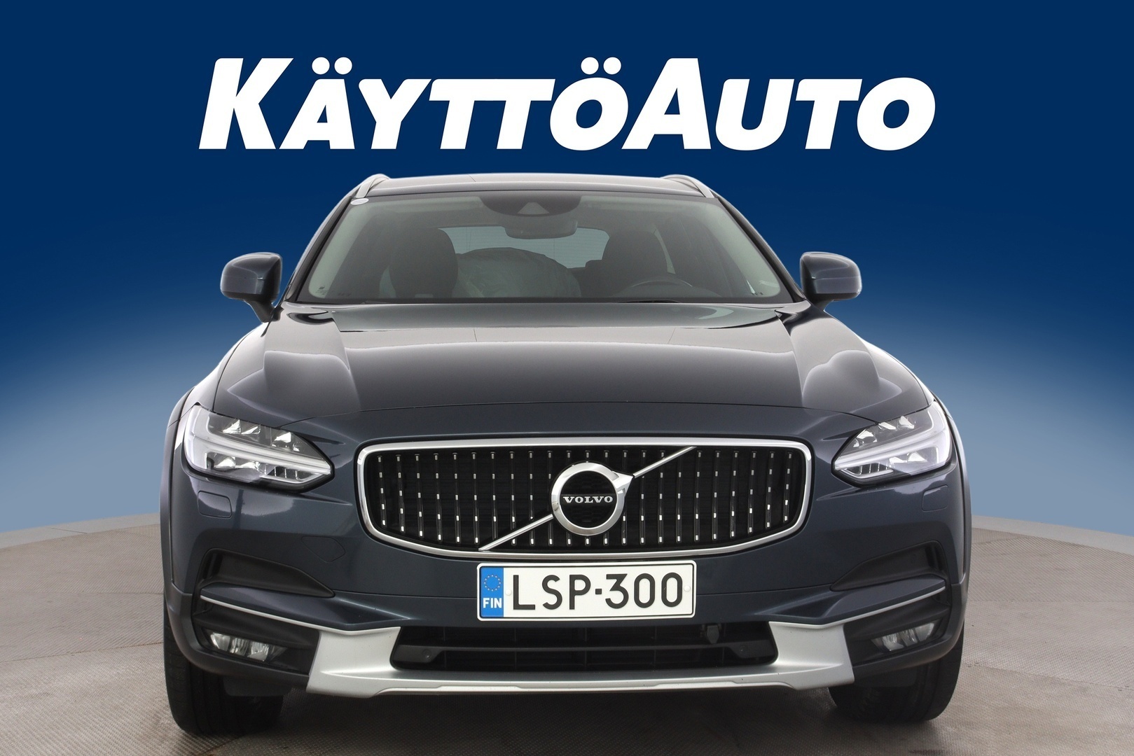 VOLVO V90 Cross Country 10