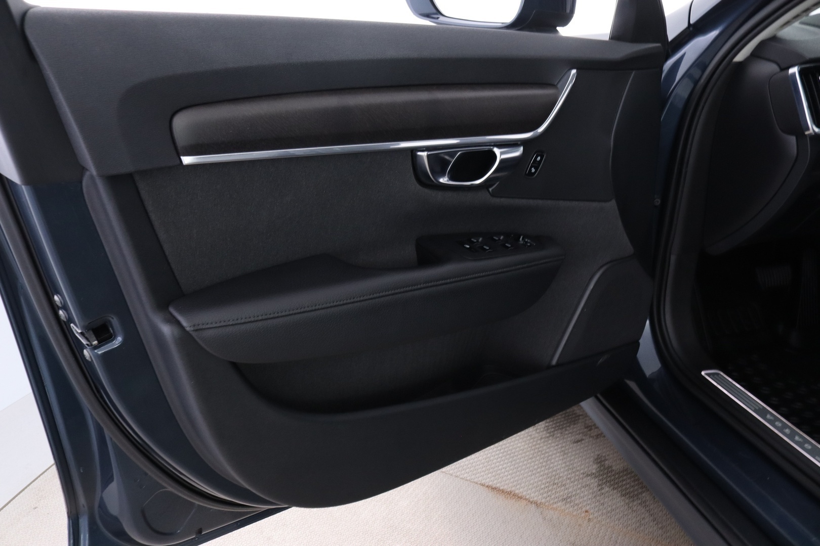 VOLVO V90 Cross Country 21