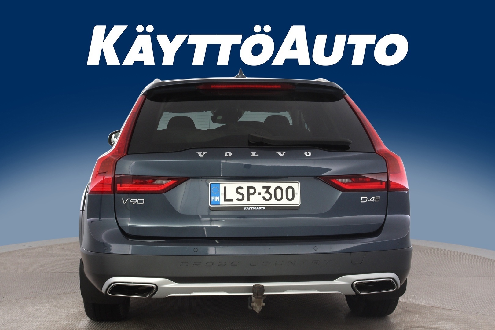 VOLVO V90 Cross Country 4