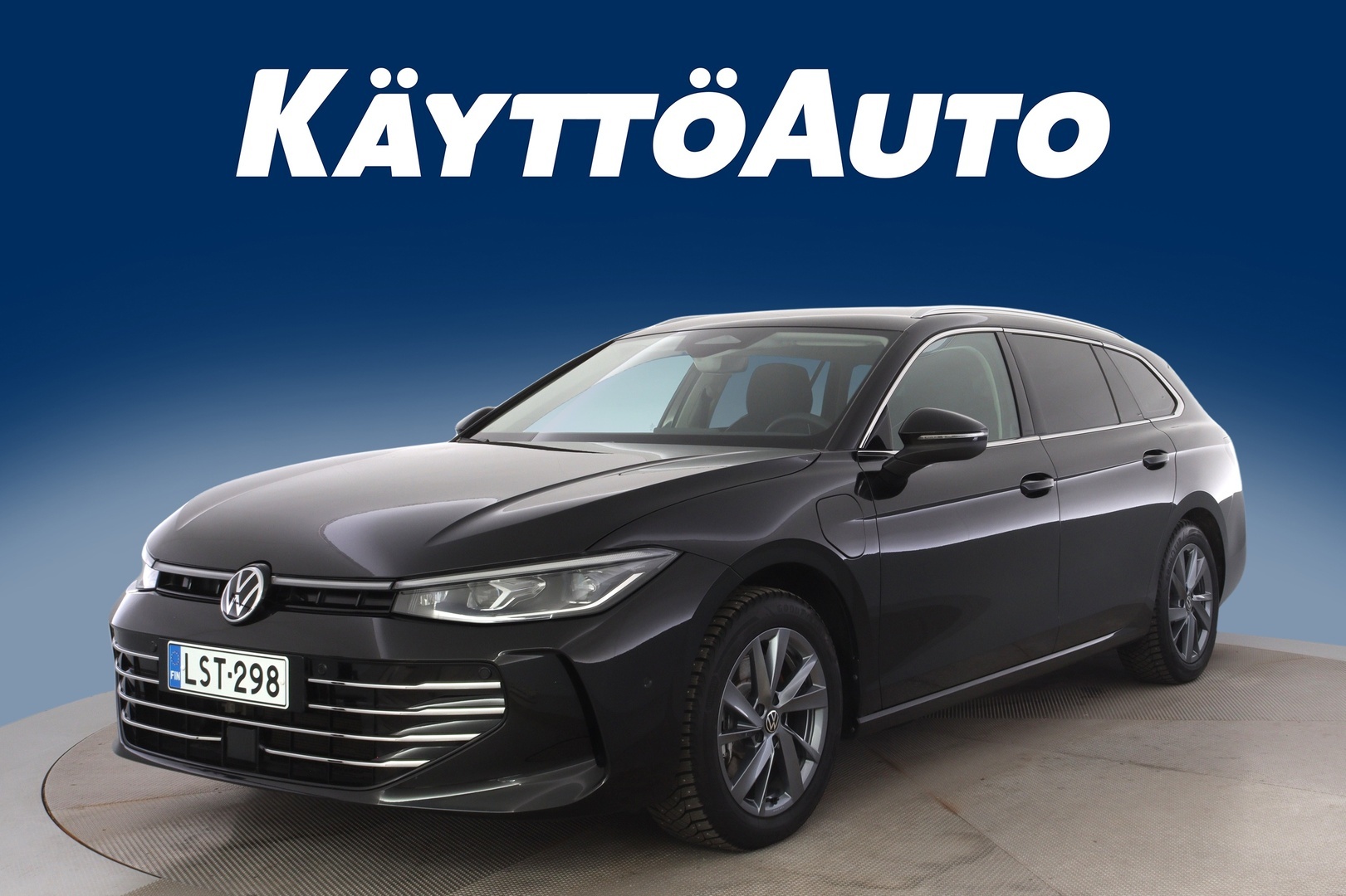 VOLKSWAGEN Passat 1