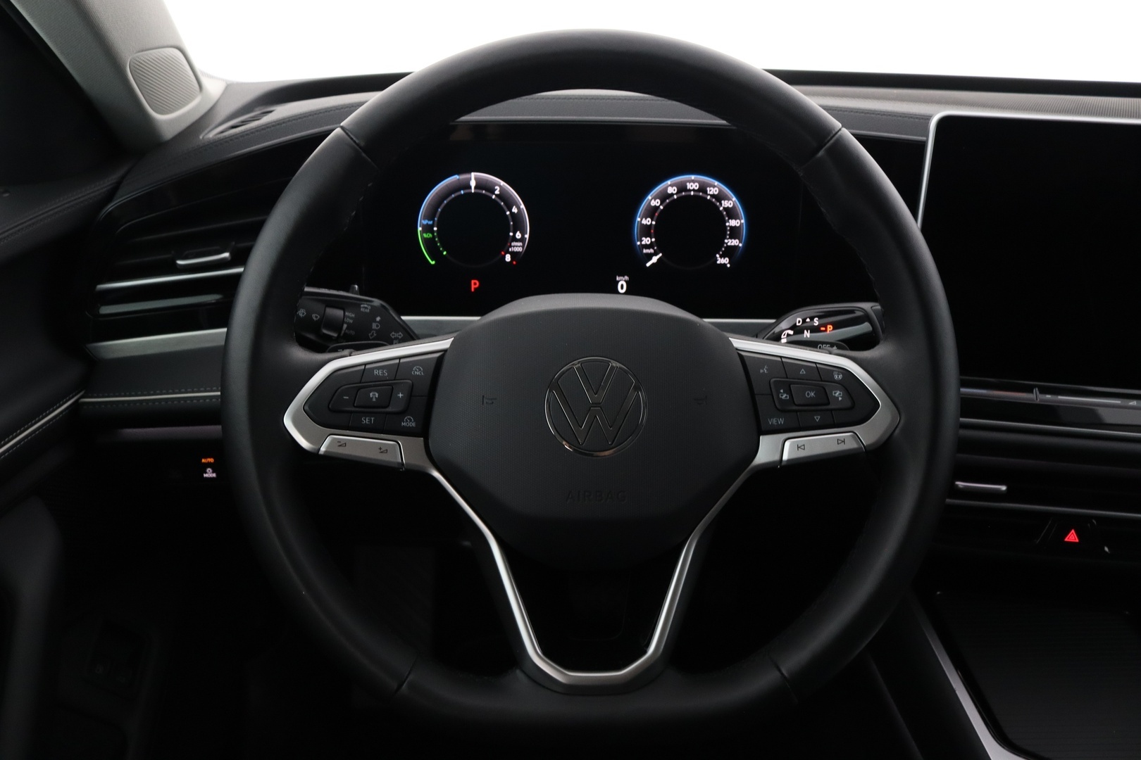 VOLKSWAGEN Passat 17