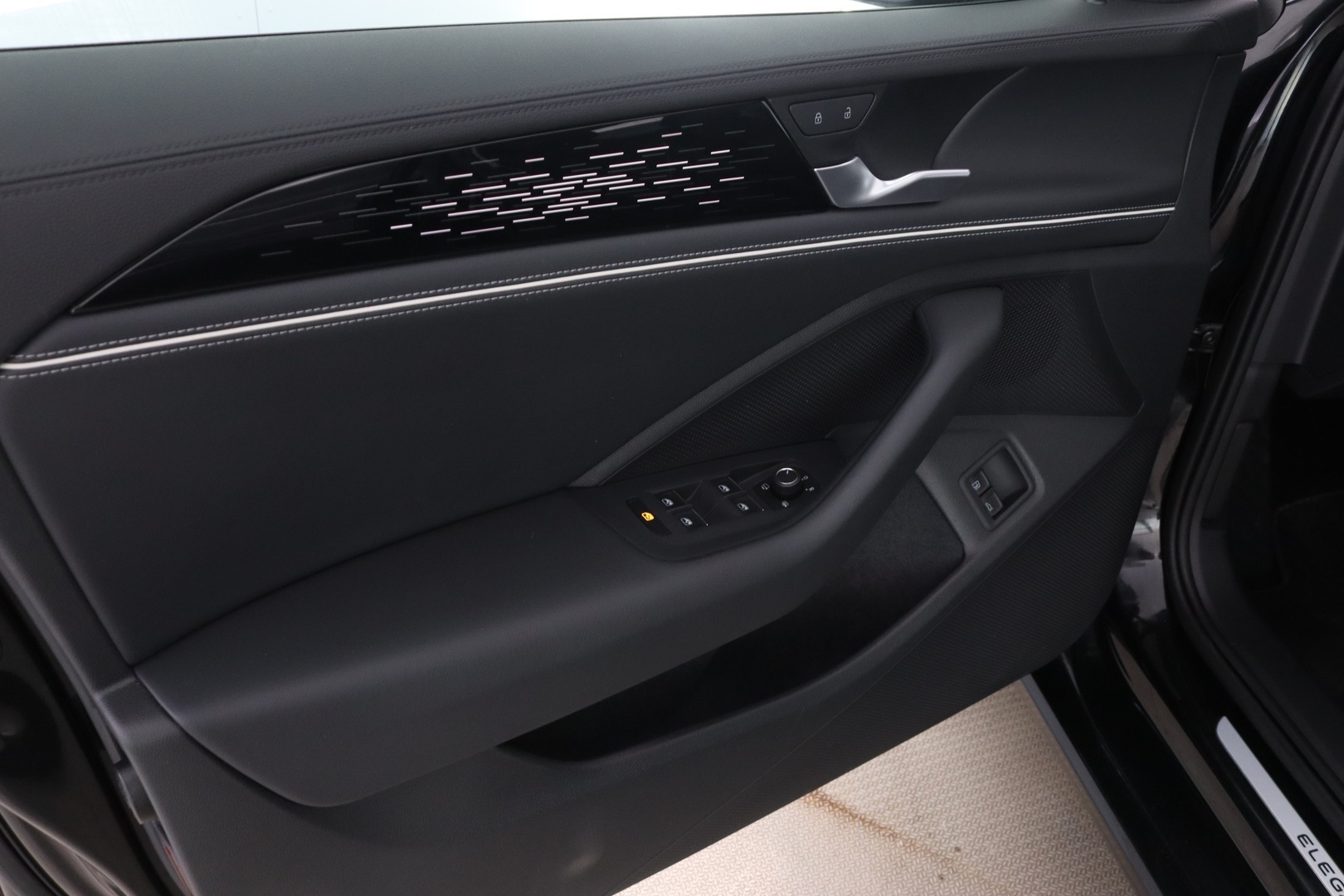 VOLKSWAGEN Passat 19