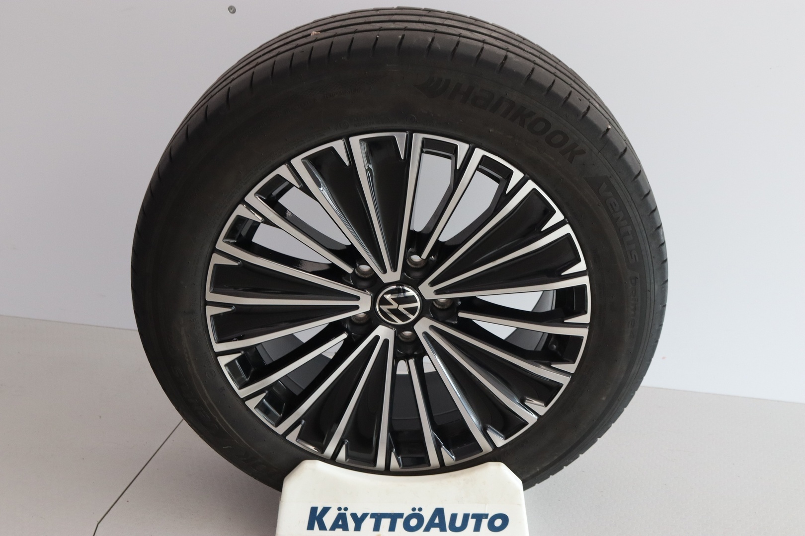 VOLKSWAGEN Passat 57