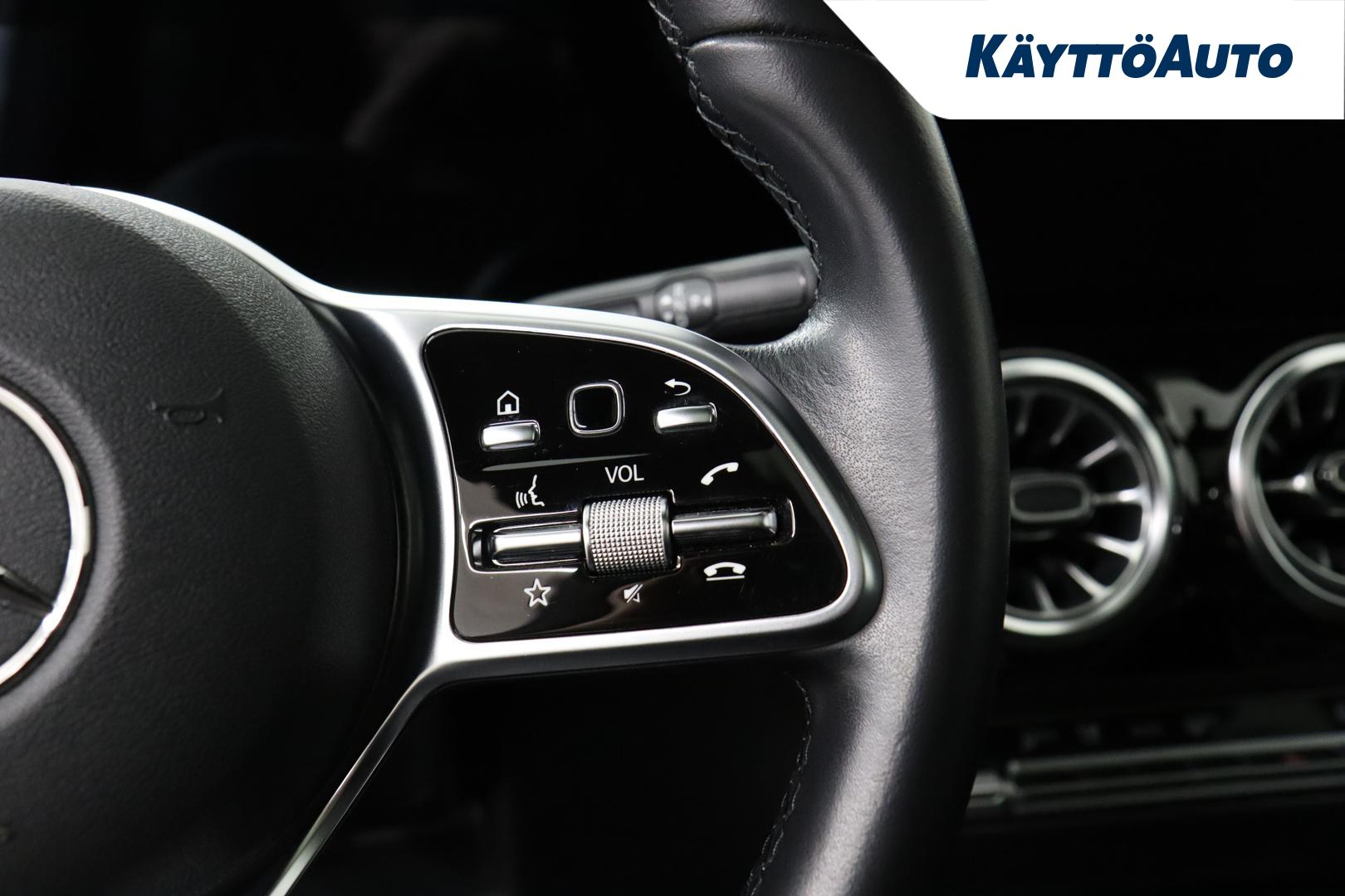 MERCEDES-BENZ EQA 2021