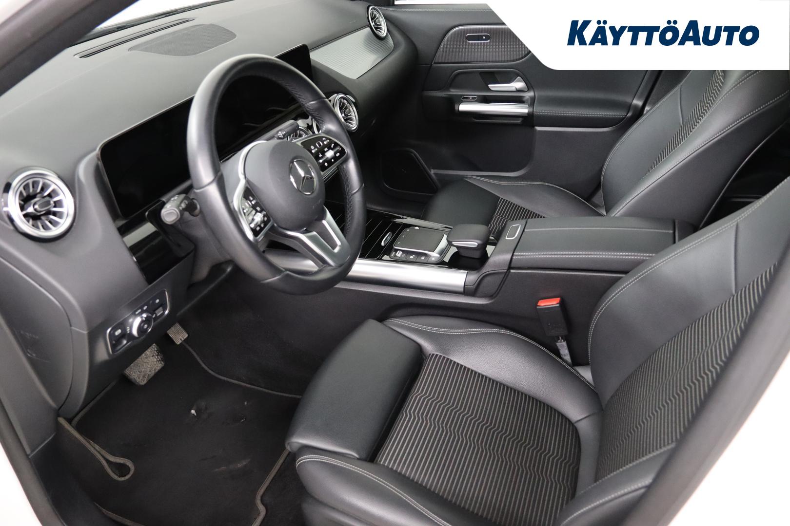 MERCEDES-BENZ EQA 2021