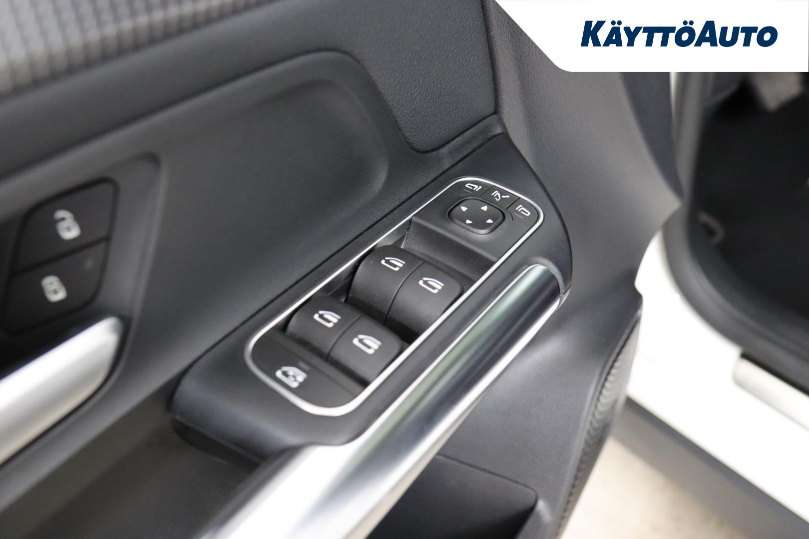 MERCEDES-BENZ EQA 2021