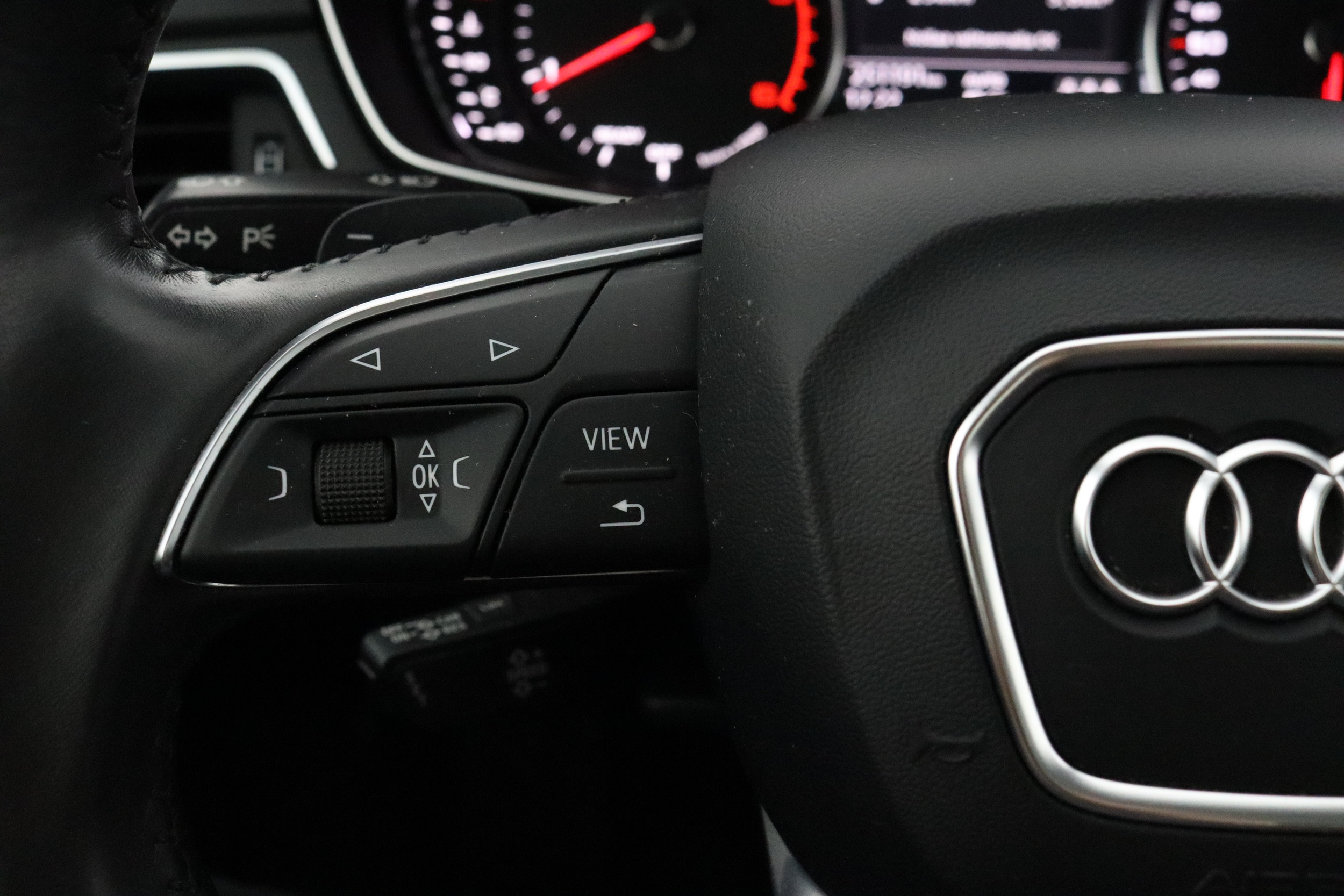 AUDI A4 allroad quattro 2018