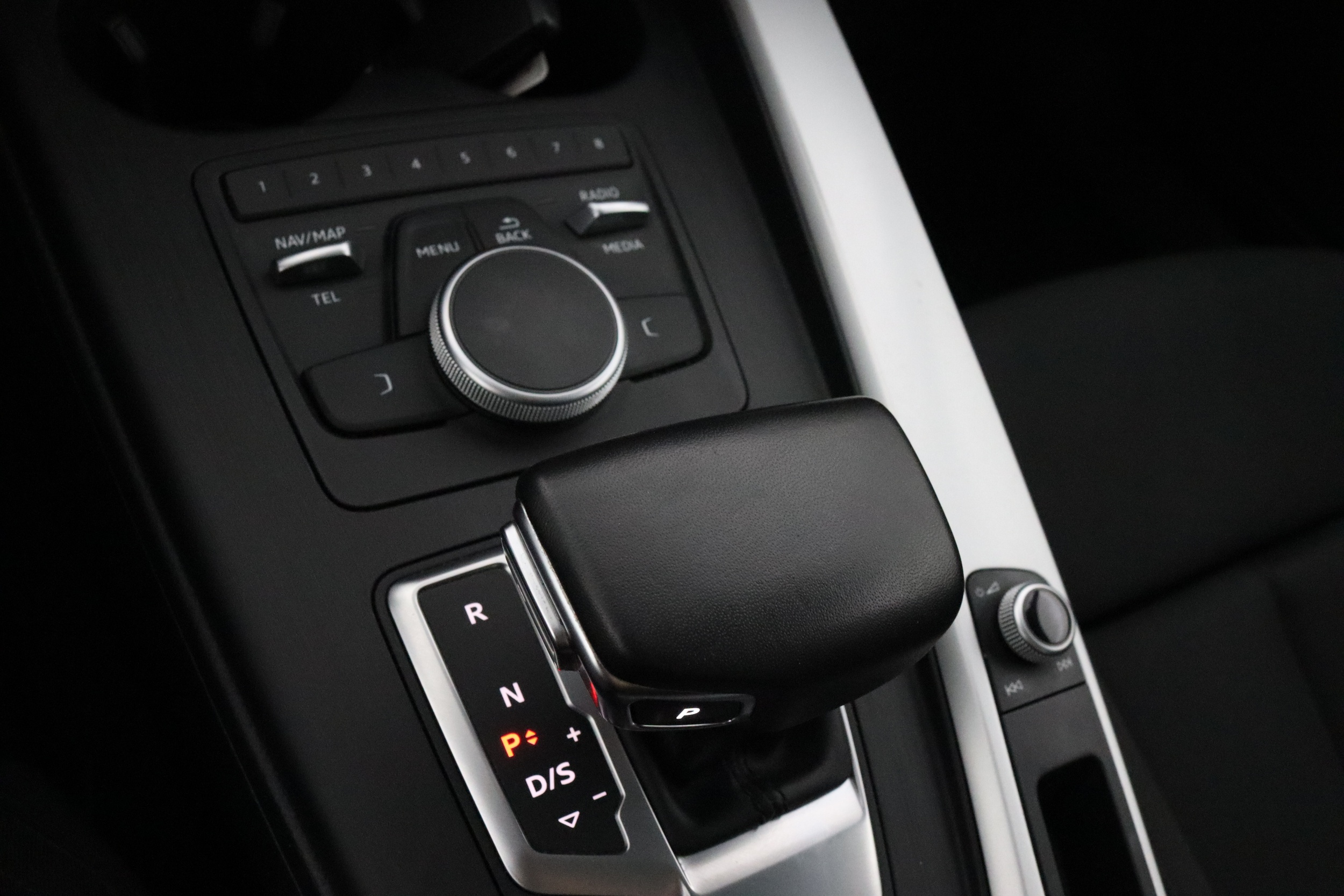 AUDI A4 allroad quattro 2018