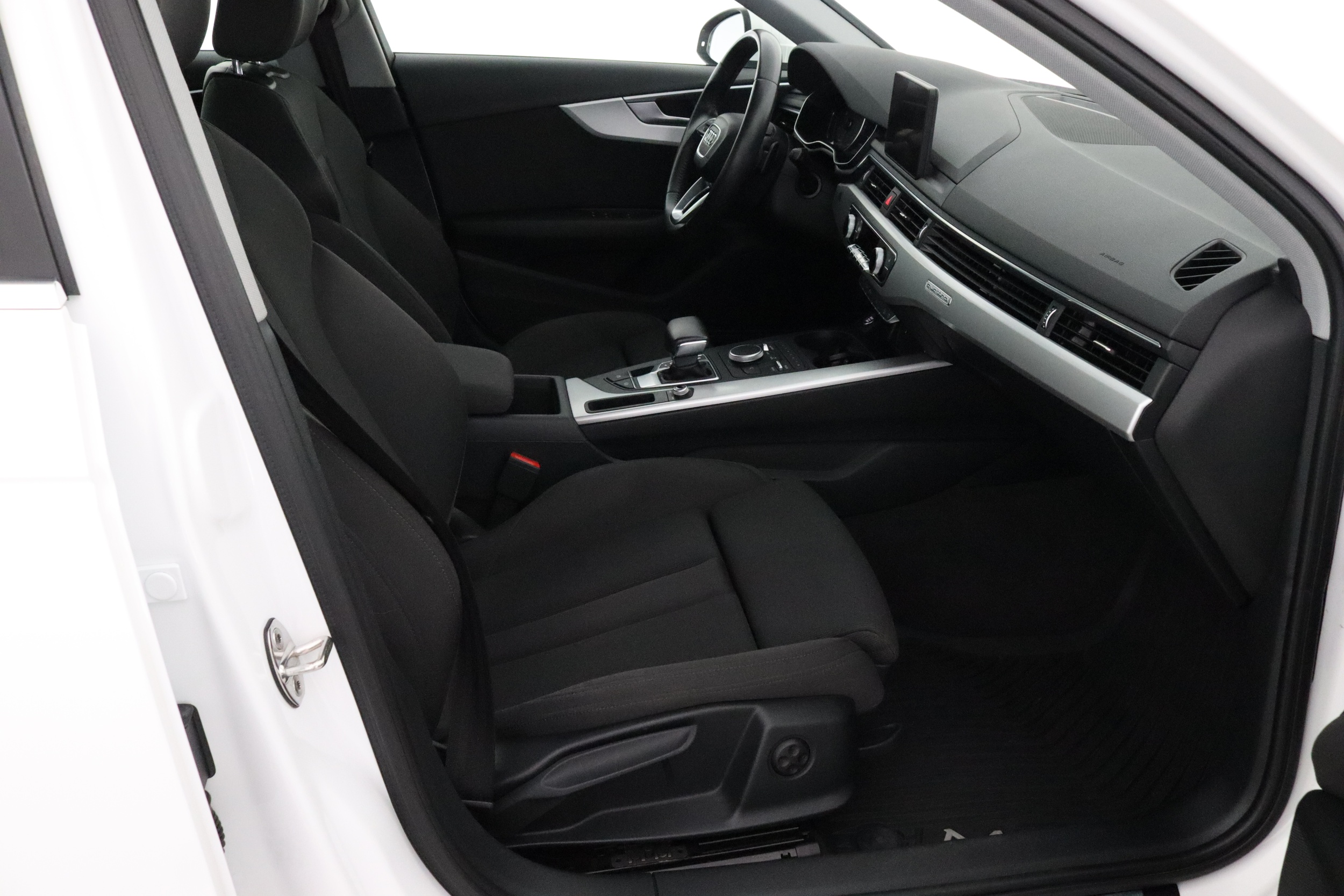 AUDI A4 allroad quattro 2018