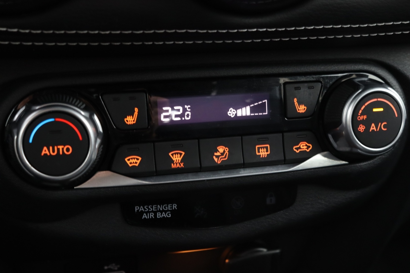 NISSAN Juke 2023