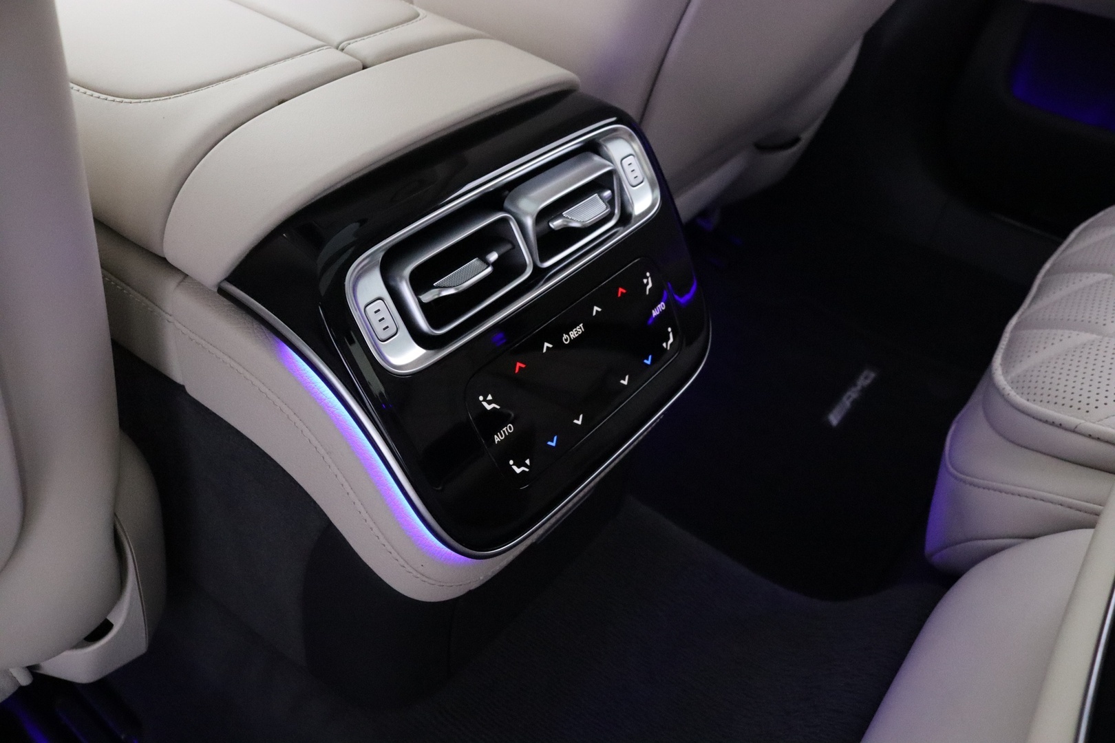 MERCEDES-BENZ S 2022