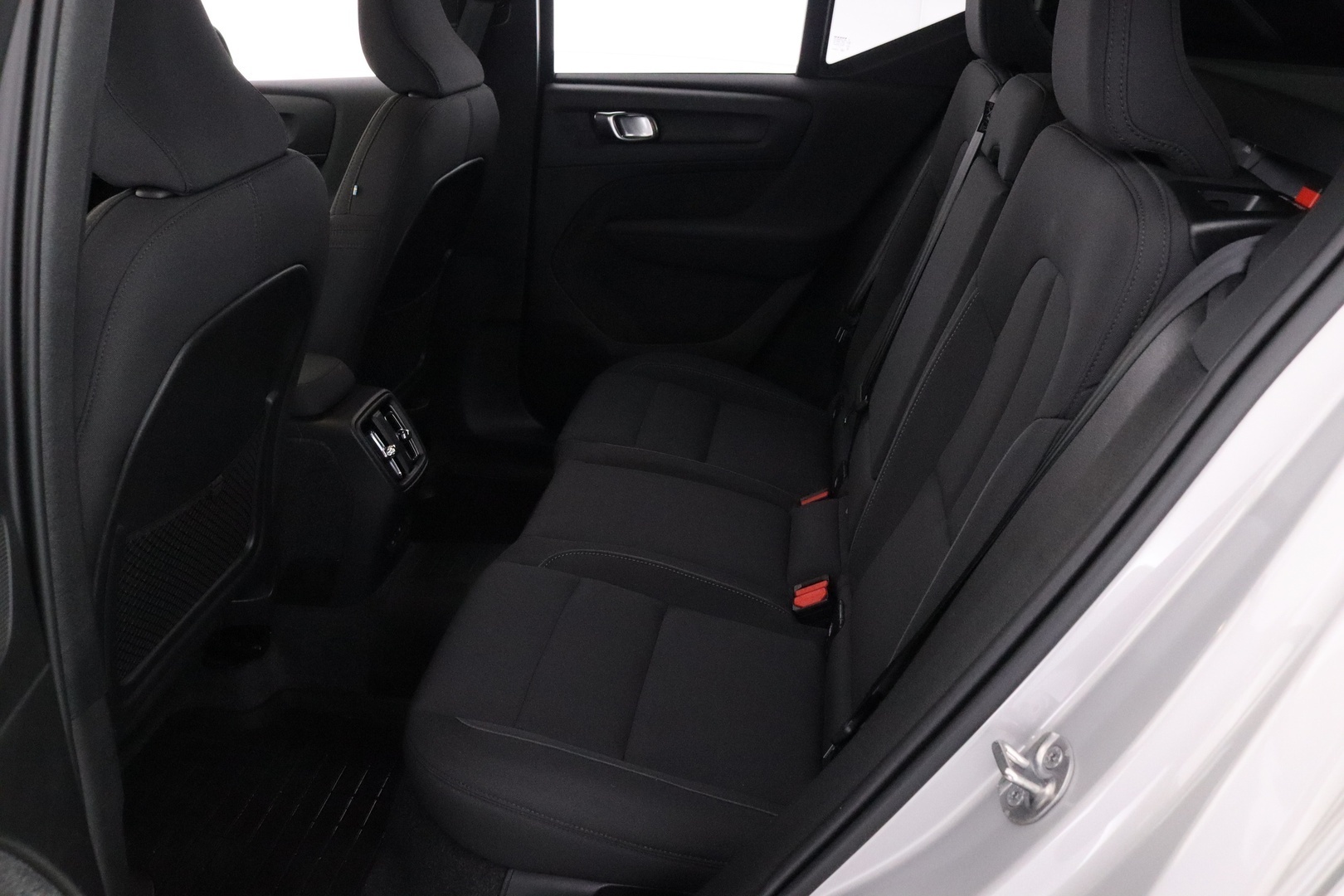 VOLVO XC40 16