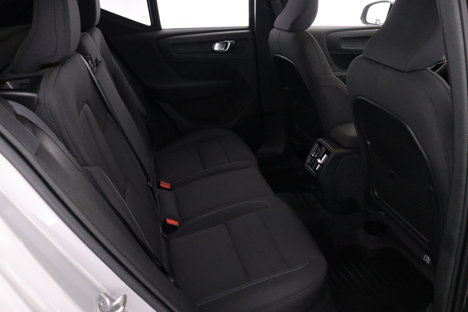 VOLVO XC40 18