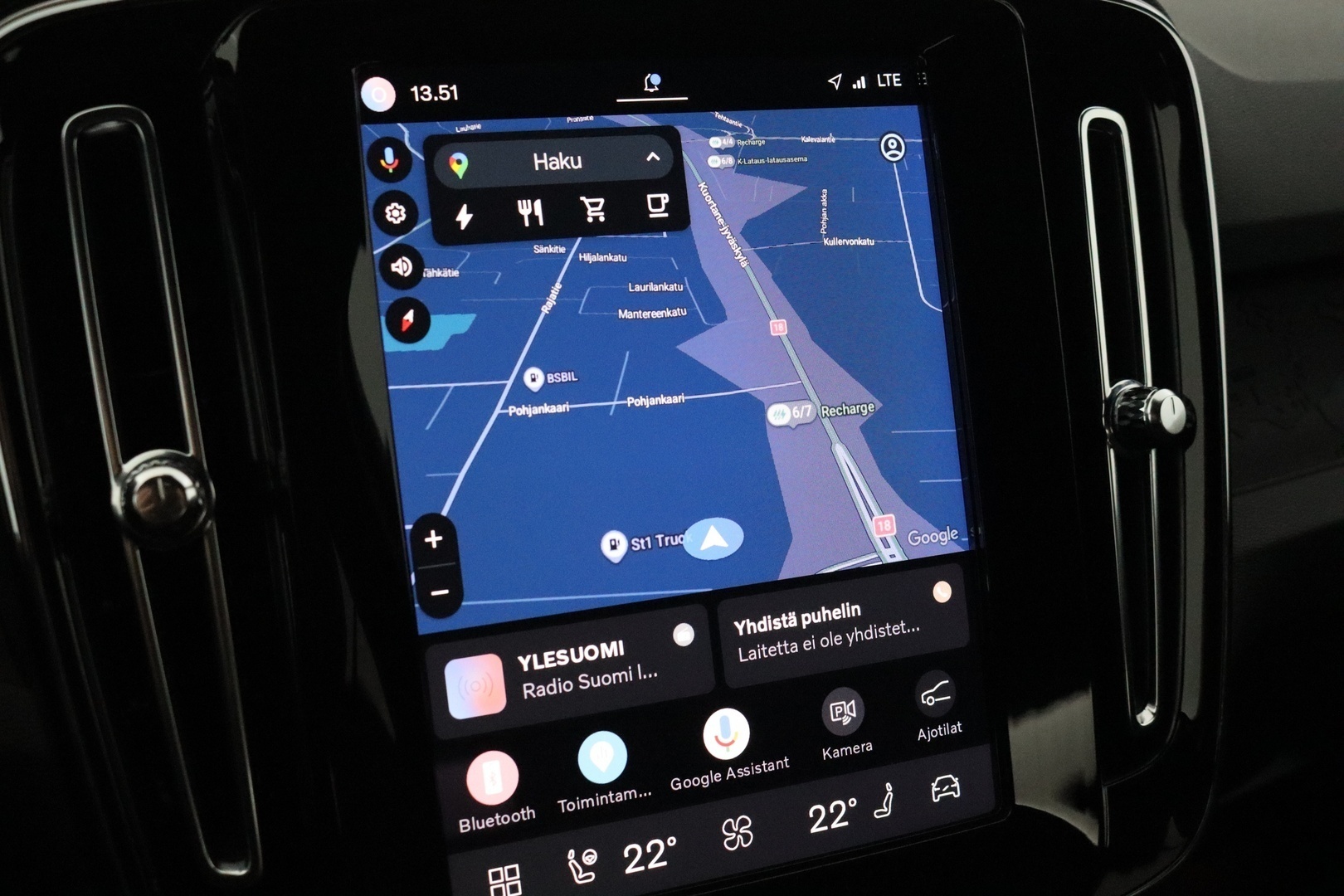 VOLVO XC40 24