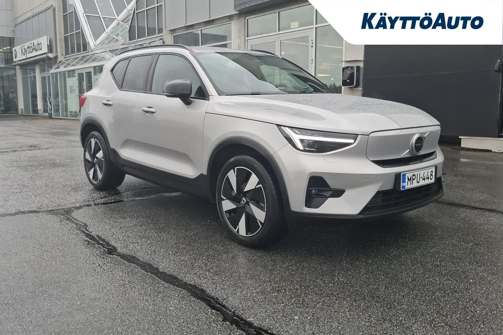 VOLVO XC40 2024