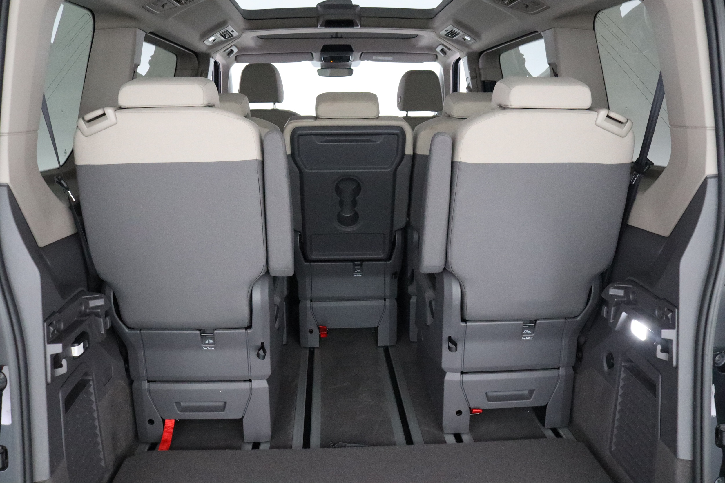 VOLKSWAGEN Multivan 2022