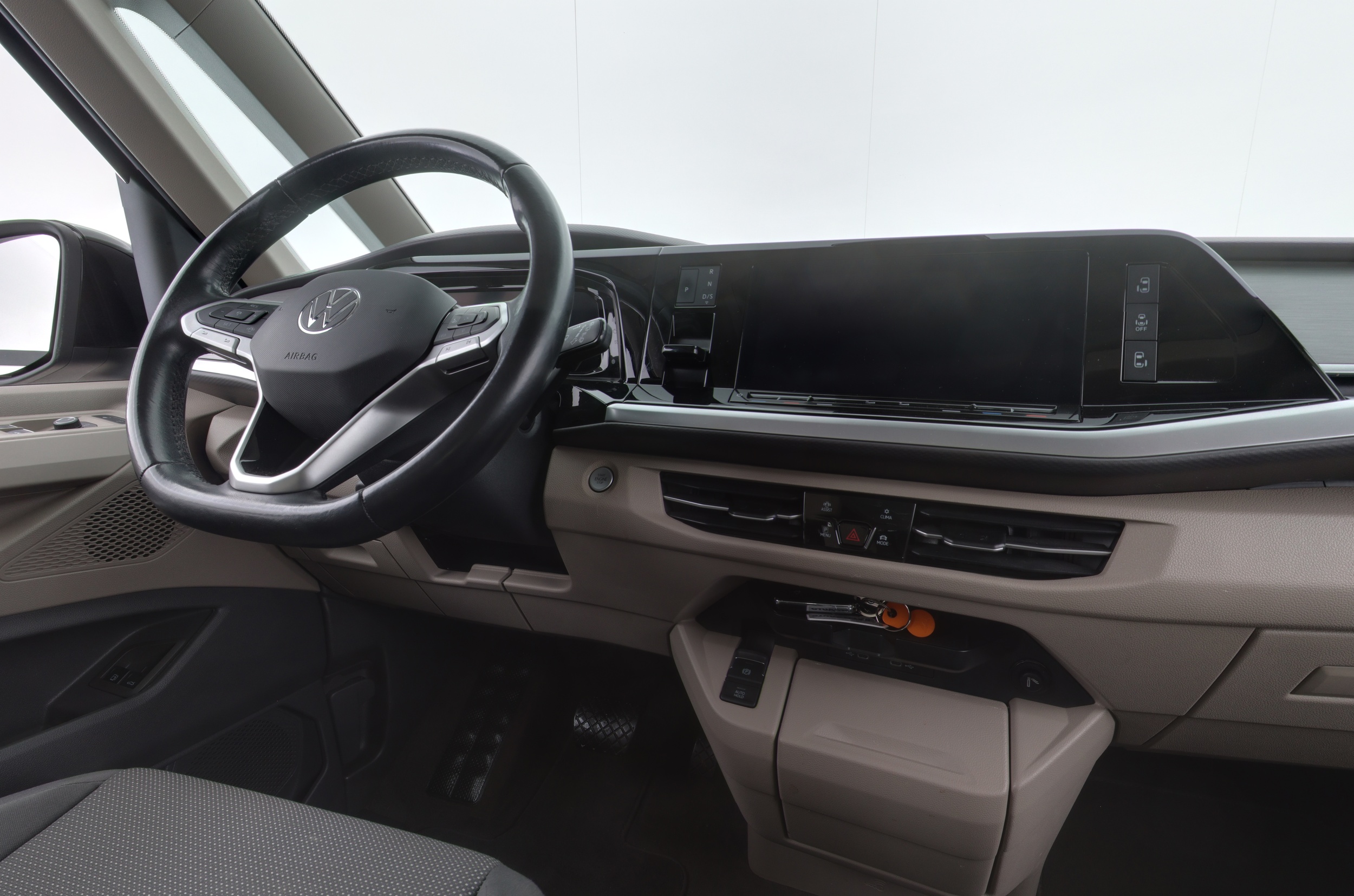 VOLKSWAGEN Multivan 2022