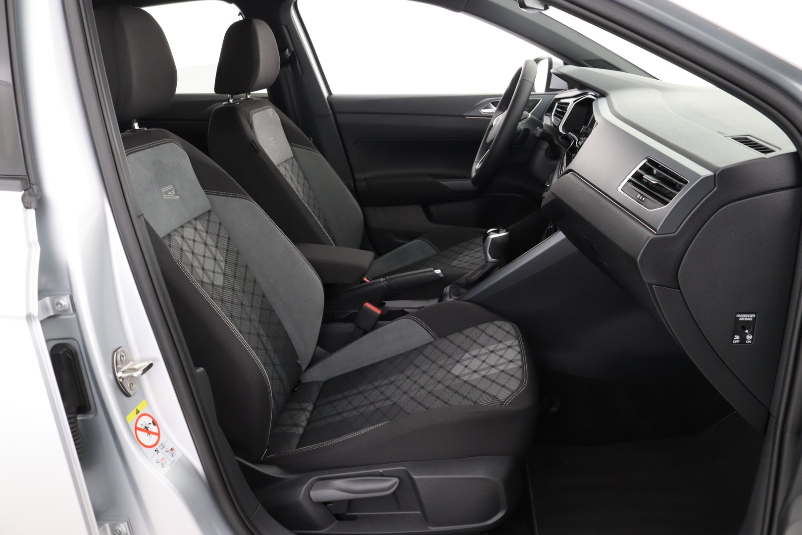 VOLKSWAGEN Taigo 2025