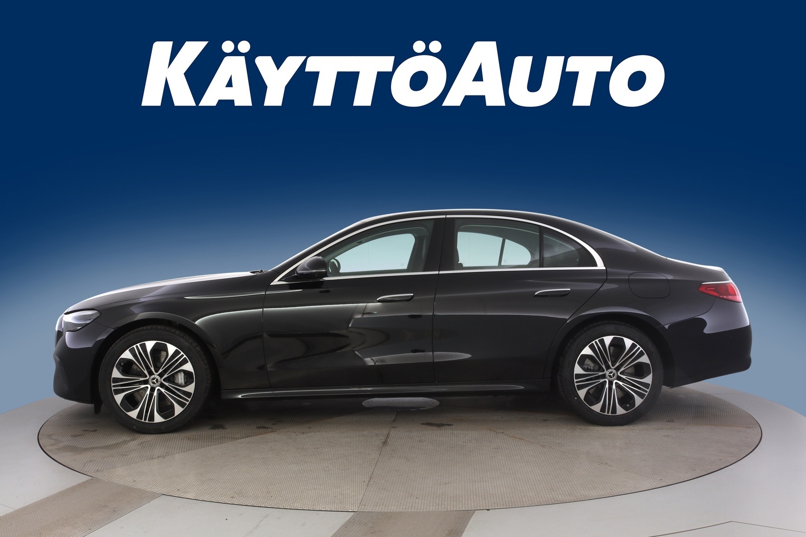 MERCEDES-BENZ E 2026