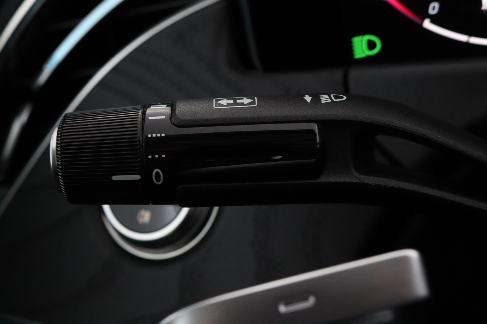 MERCEDES-BENZ E 2026