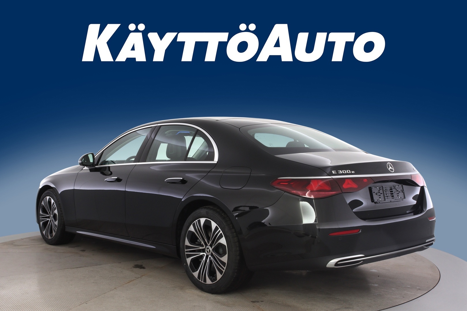 MERCEDES-BENZ E 2026