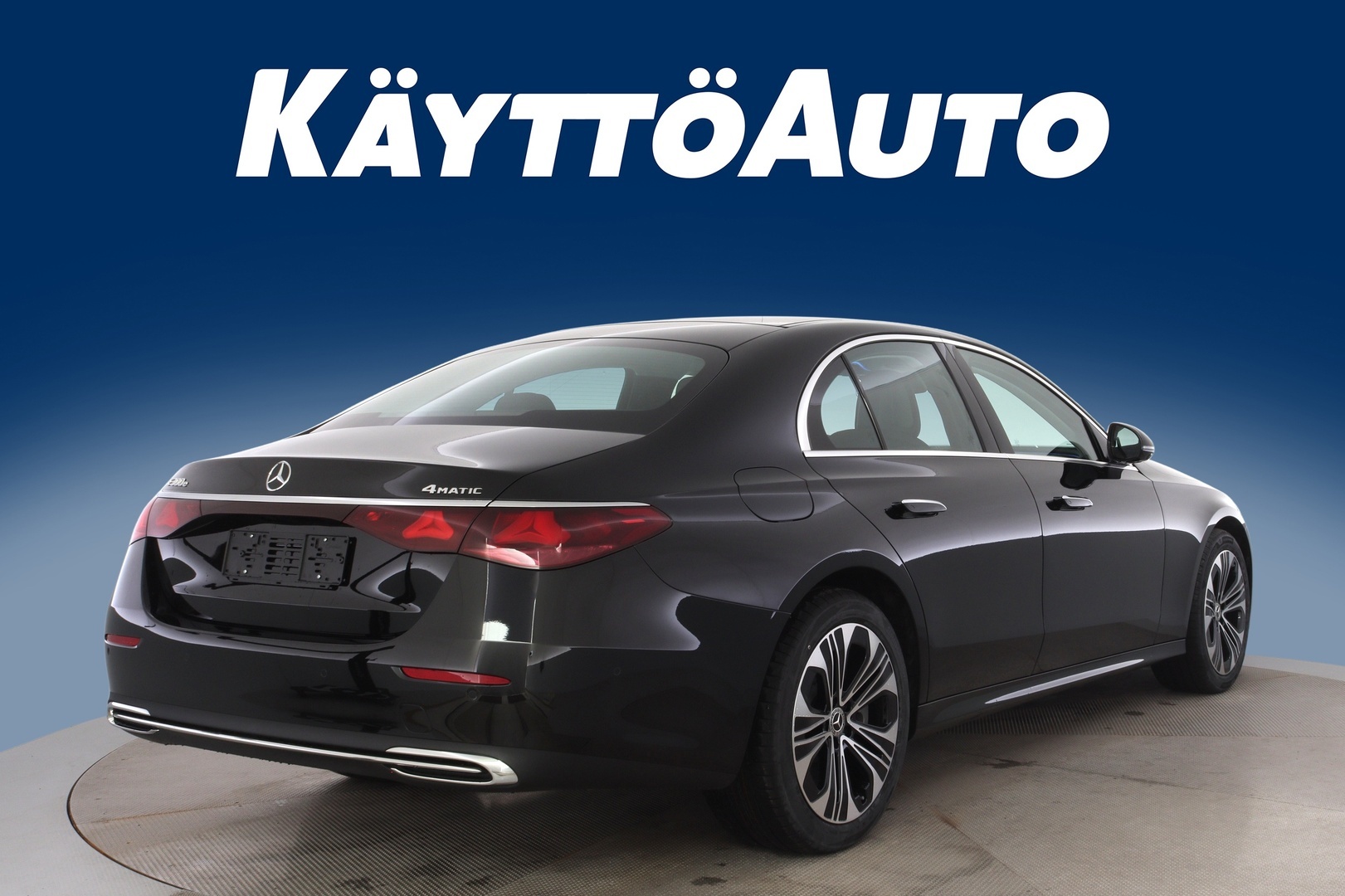 MERCEDES-BENZ E 2026