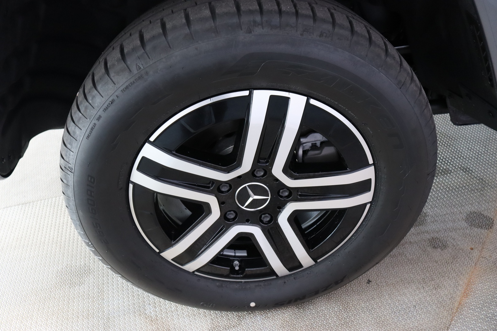 MERCEDES-BENZ G 2026