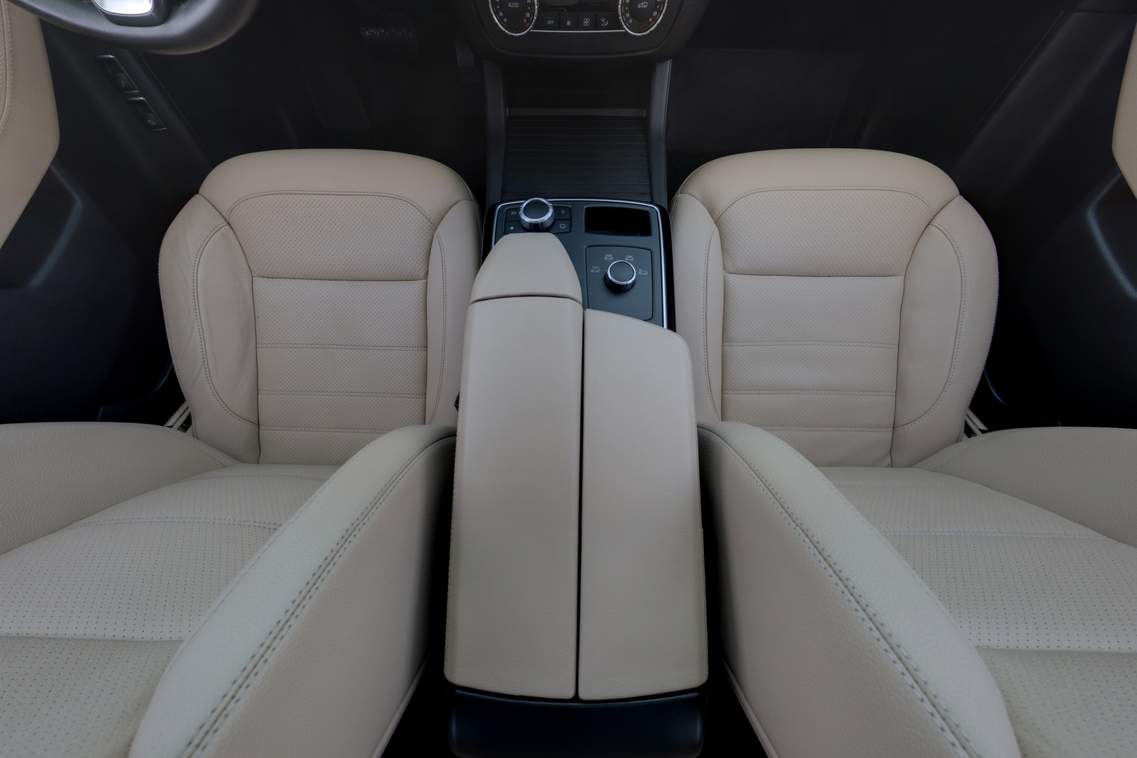 MERCEDES-BENZ GLE 11