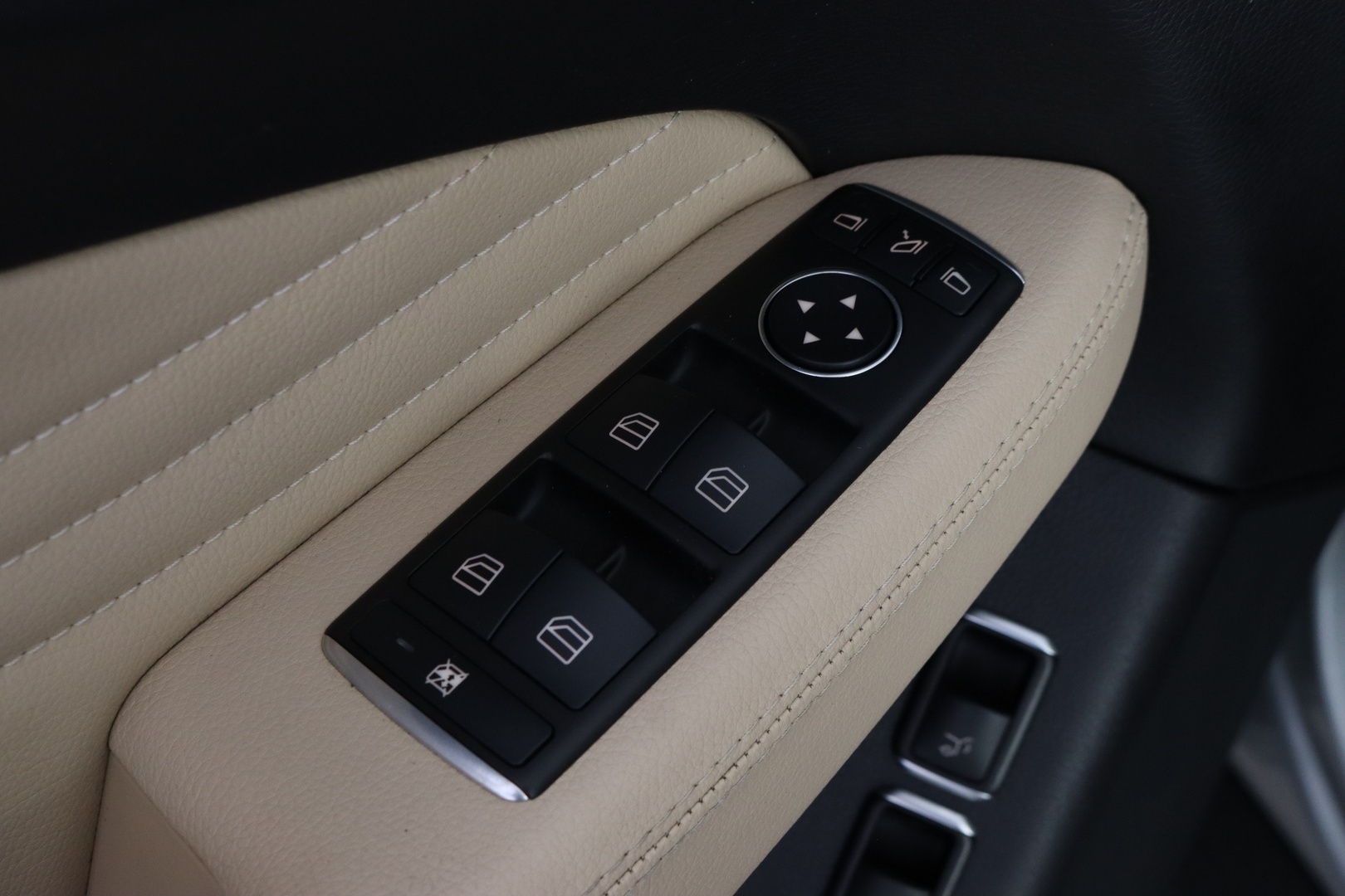 MERCEDES-BENZ GLE 20