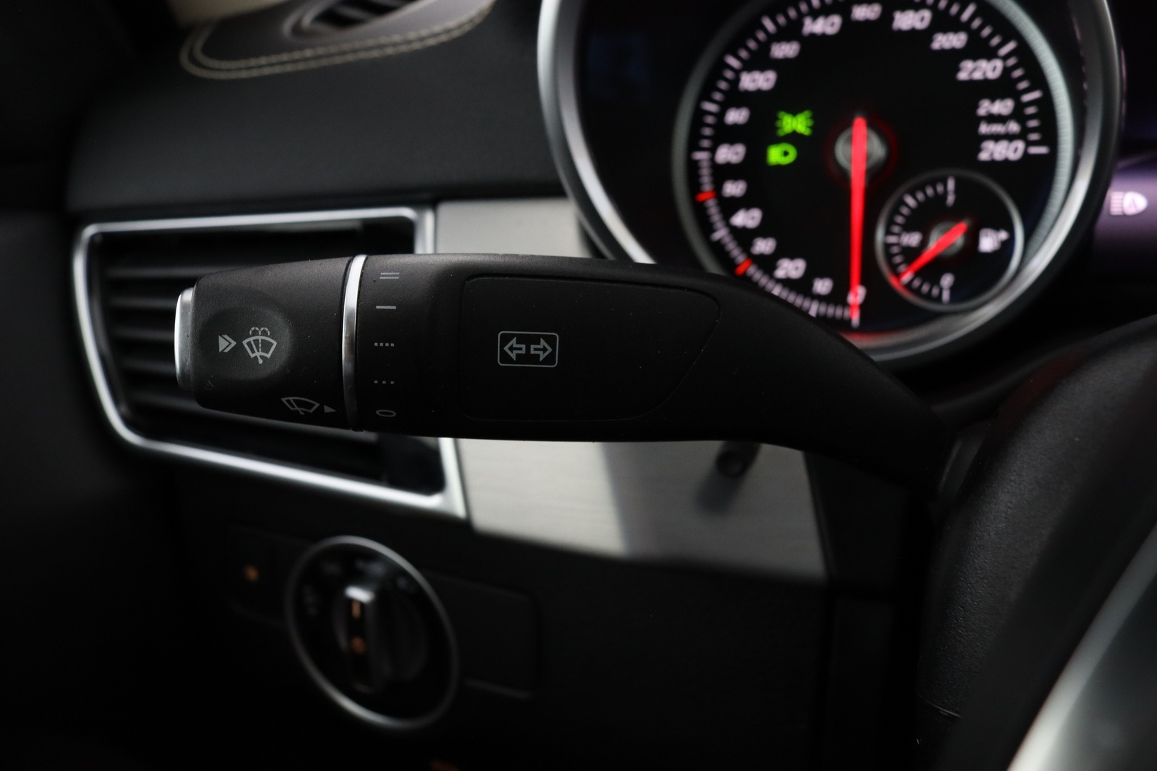 MERCEDES-BENZ GLE 28