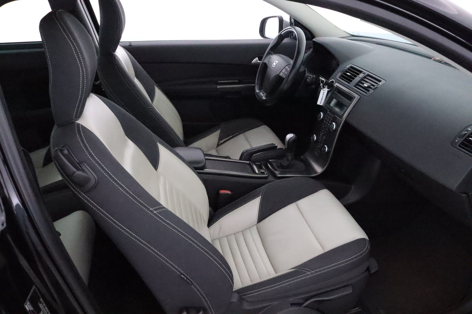 VOLVO C30 2012
