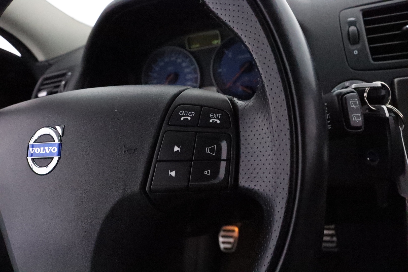 VOLVO C30 2012