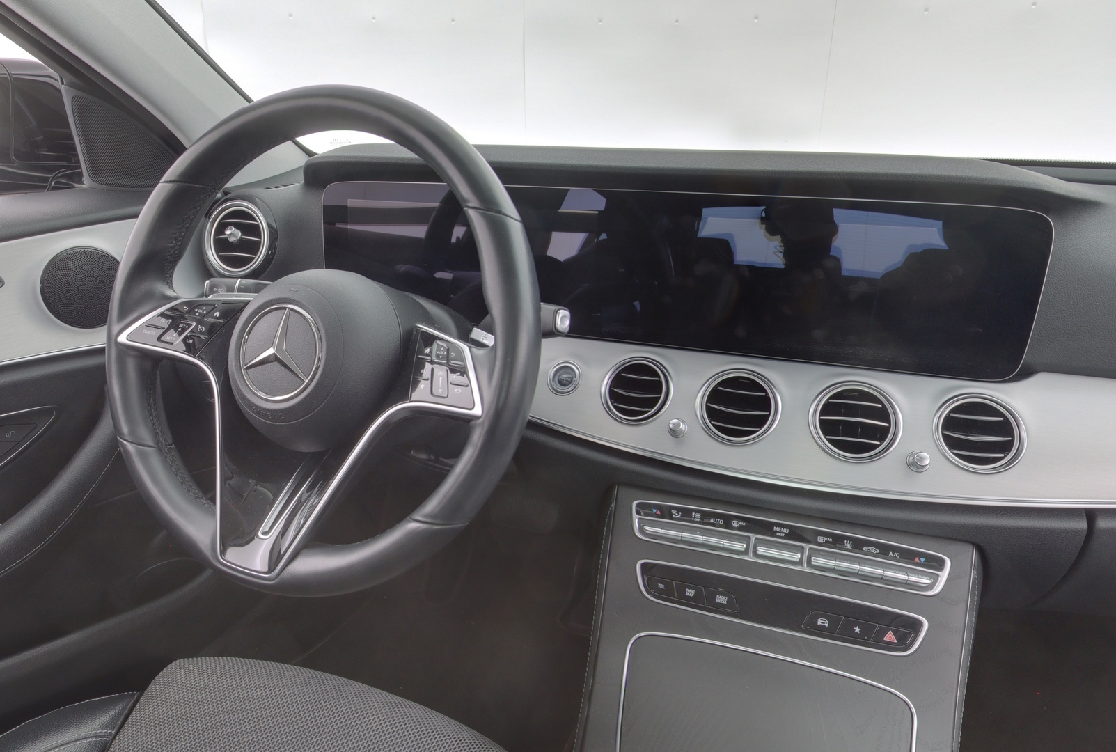 MERCEDES-BENZ E 10