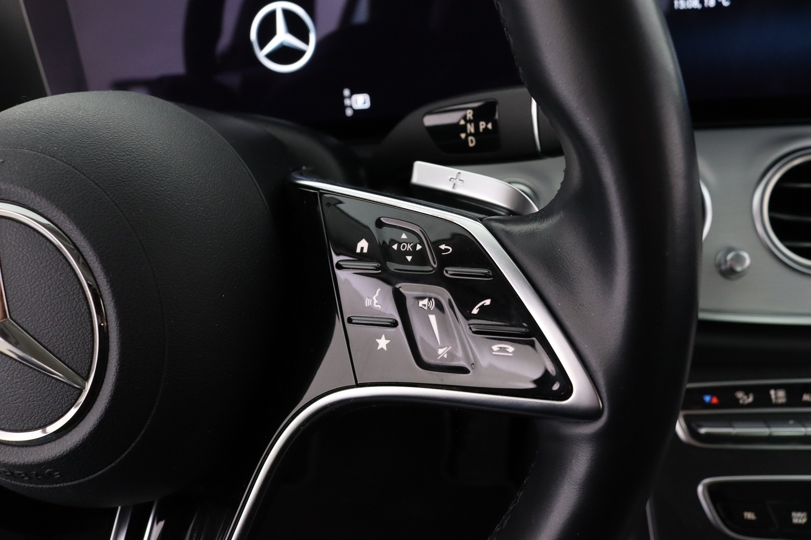 MERCEDES-BENZ E 19