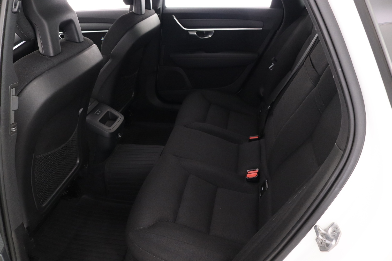VOLVO V90 14