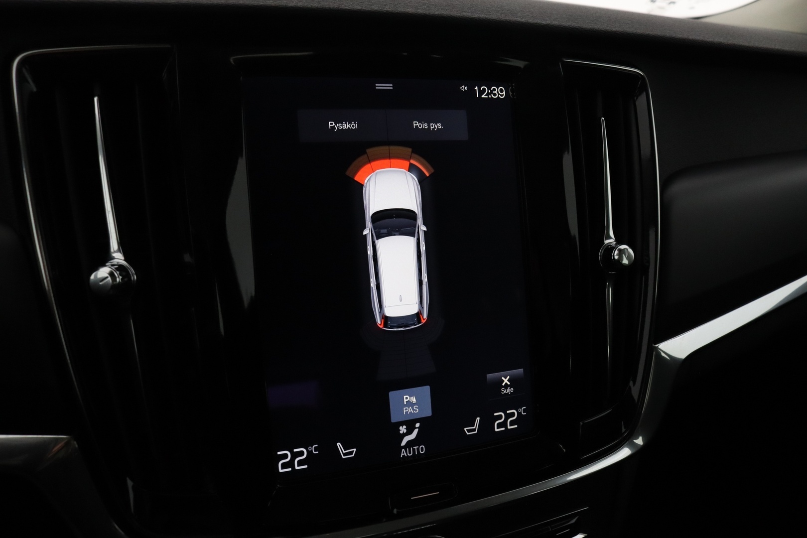 VOLVO V90 22