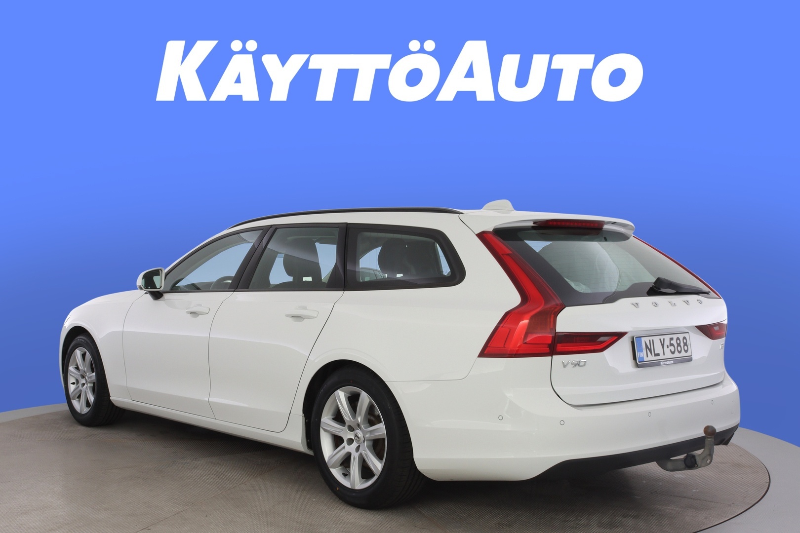 VOLVO V90 3