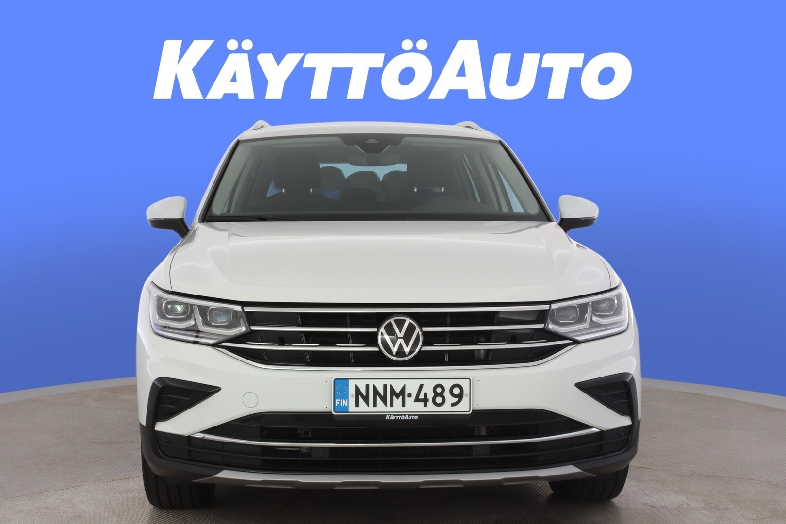 VOLKSWAGEN Tiguan 10