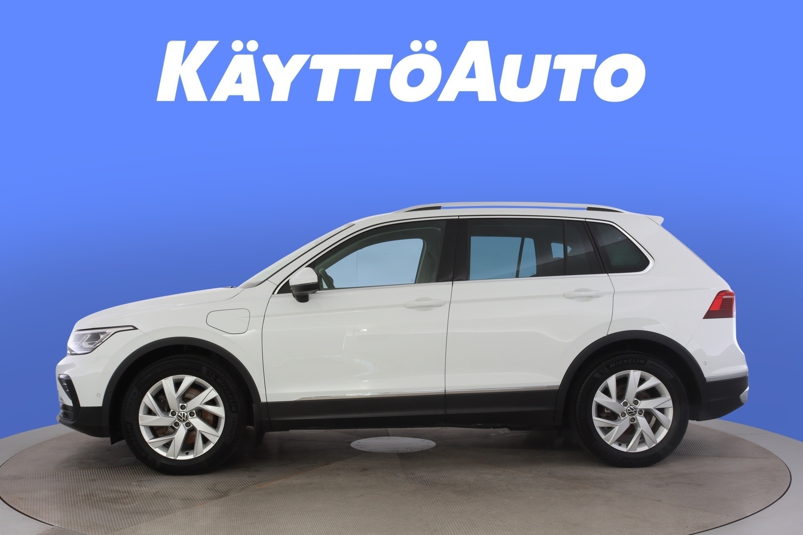 VOLKSWAGEN Tiguan 2