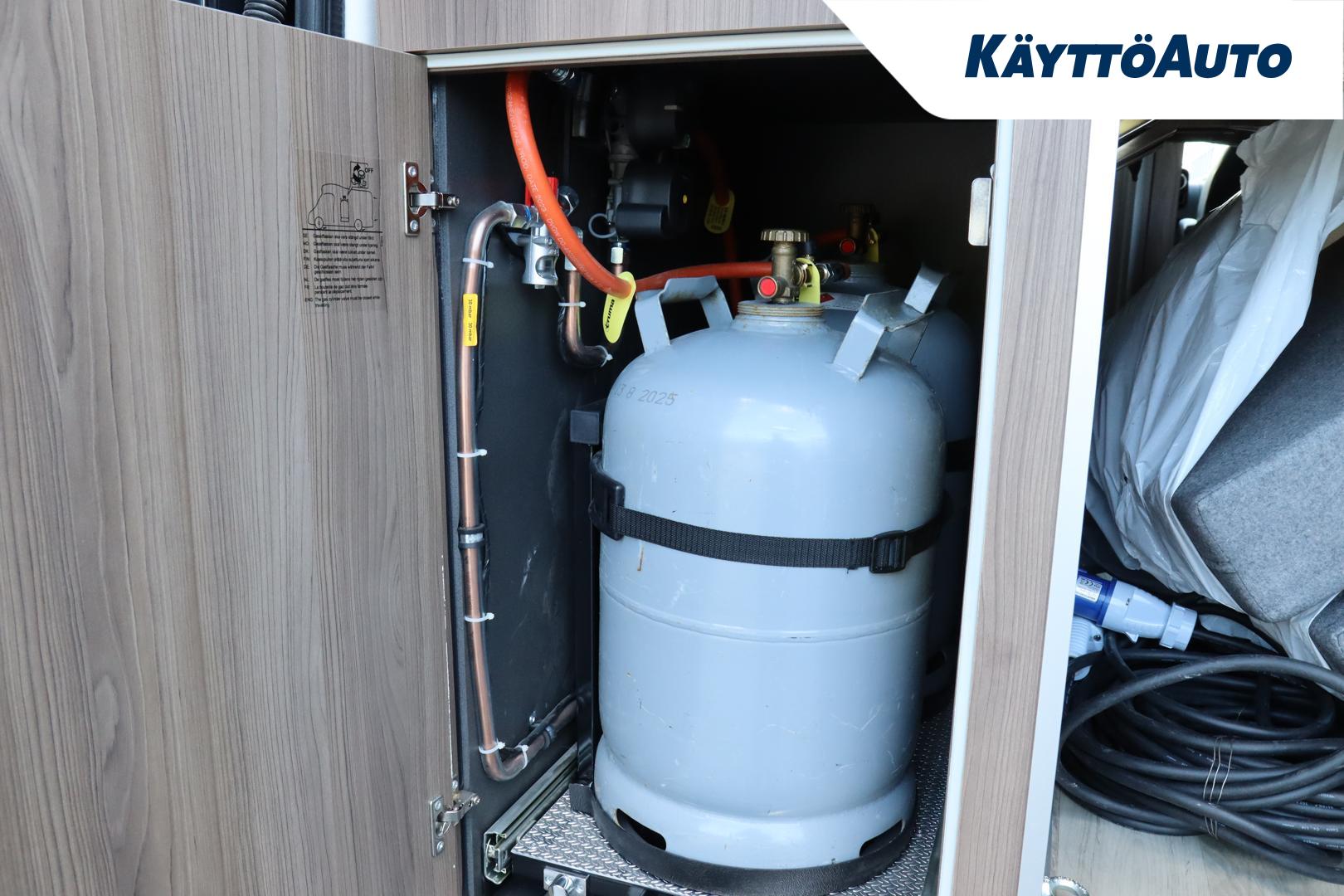 Kabe Van 690 LB Mercedes Benz 2024