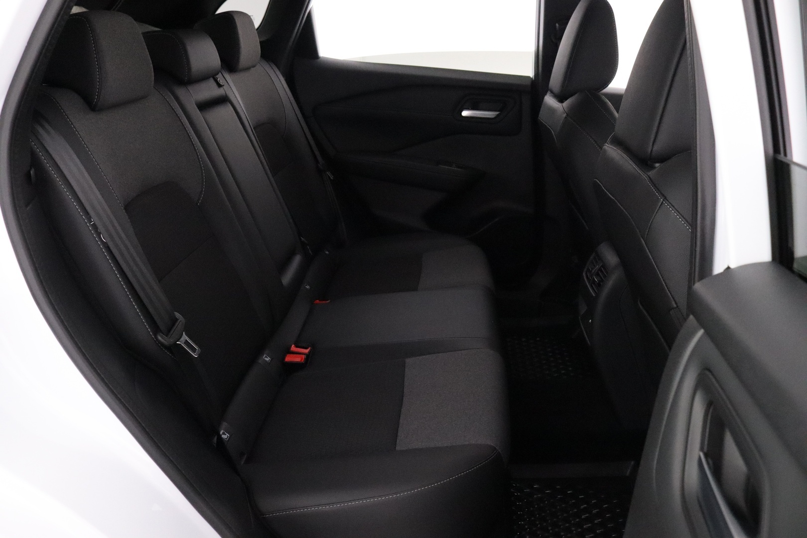 NISSAN Qashqai 2025