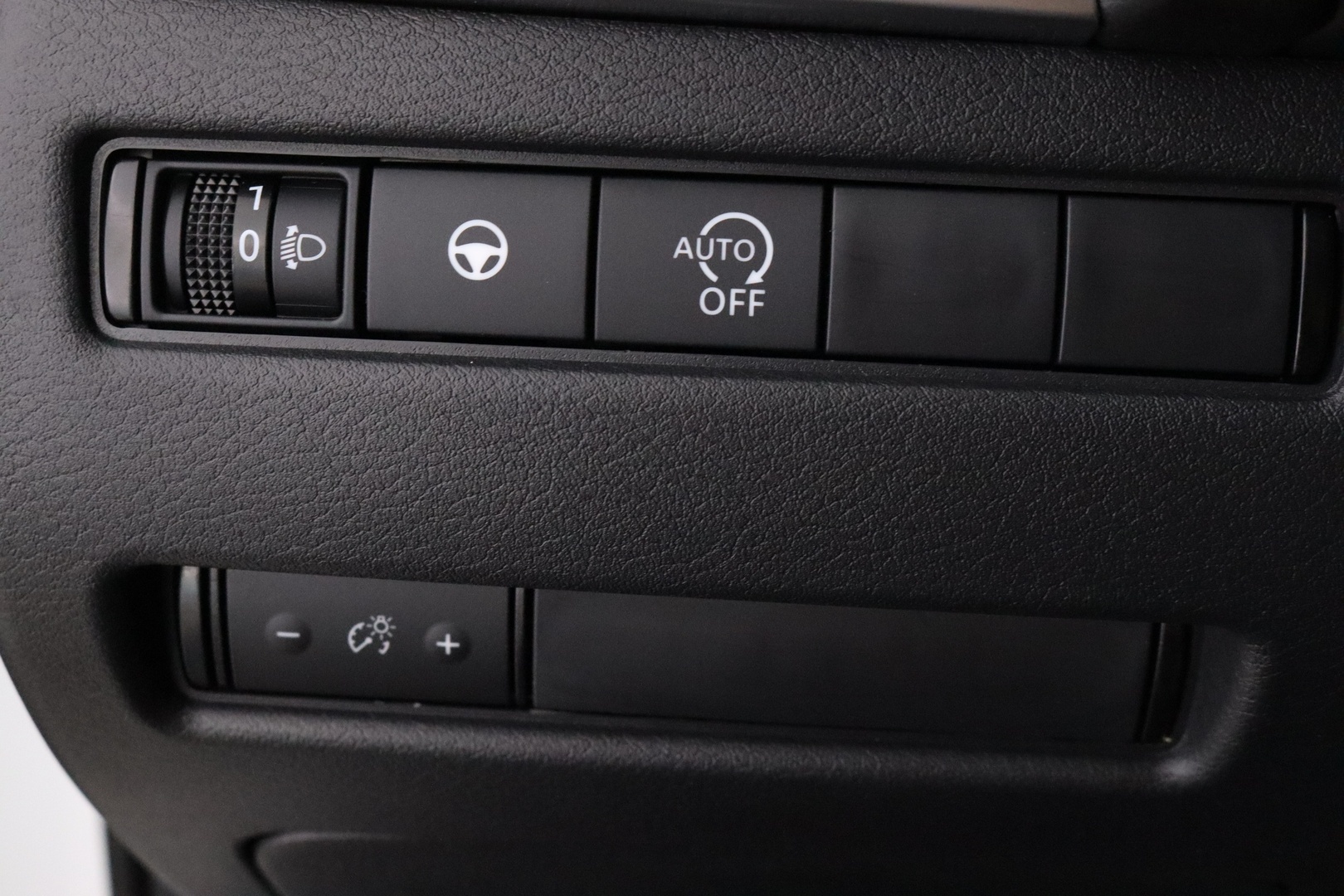 NISSAN Qashqai 2025
