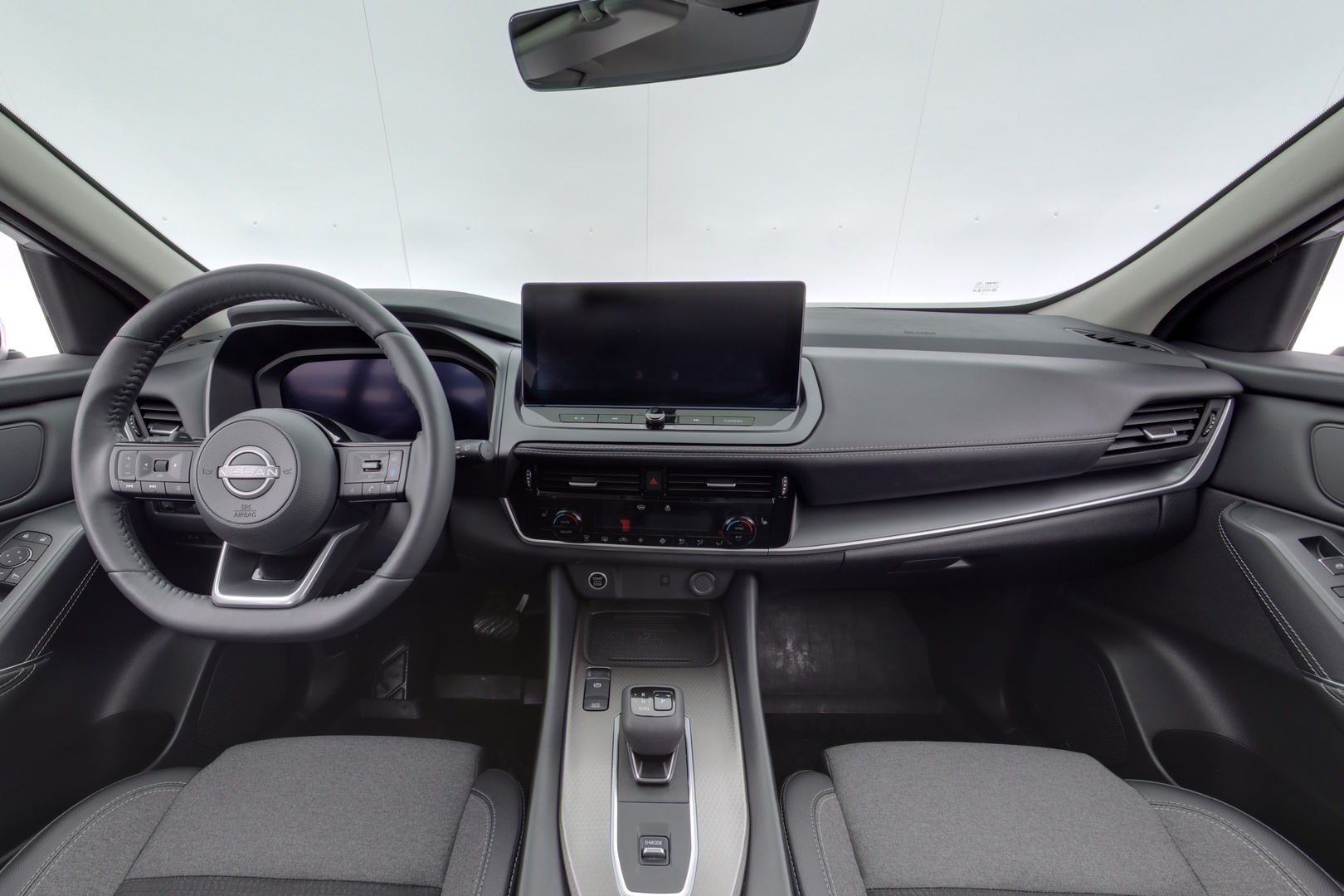 NISSAN Qashqai 2025