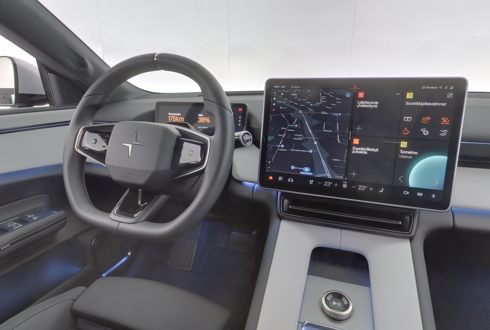 POLESTAR 4 10