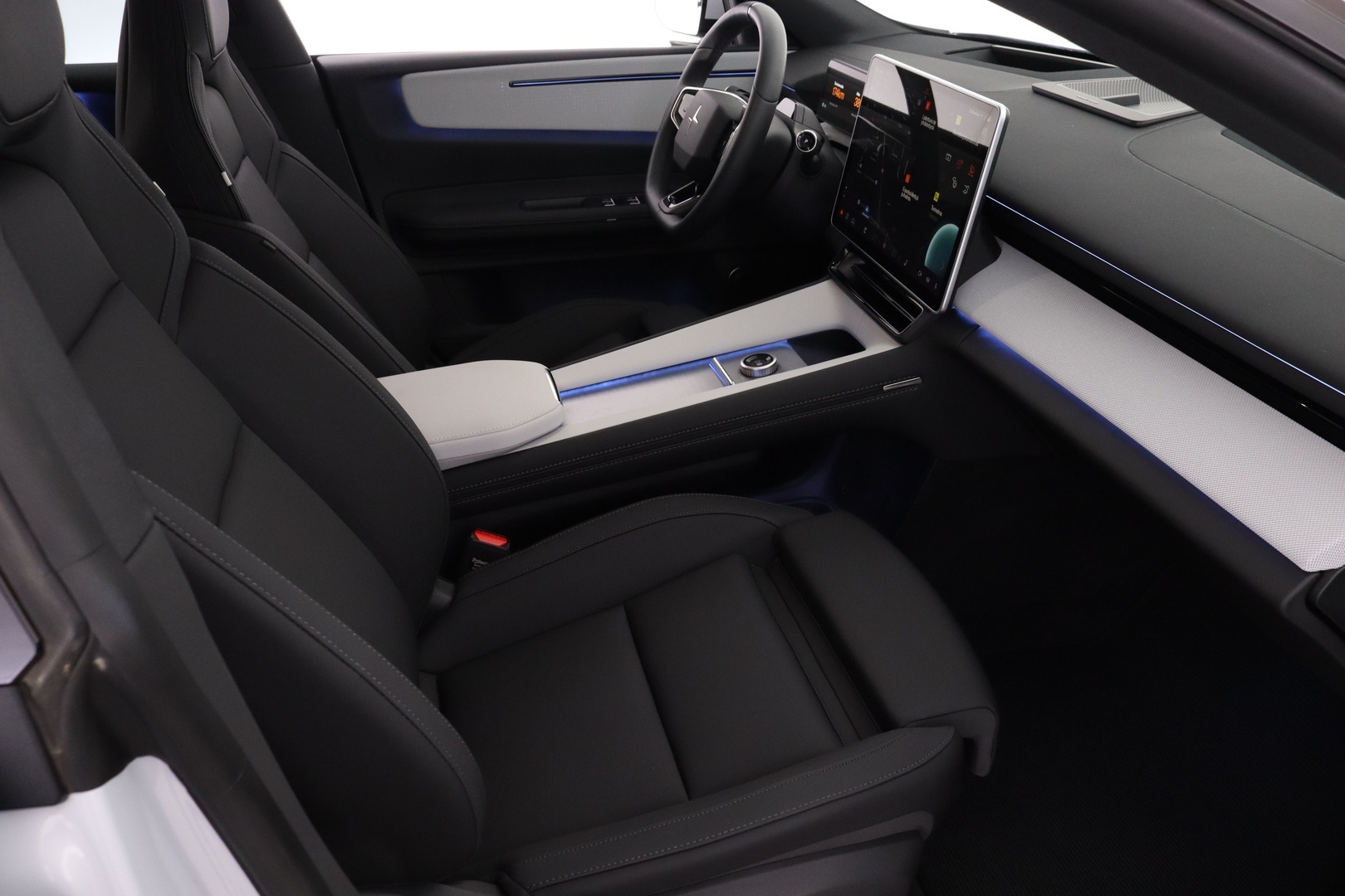 POLESTAR 4 18