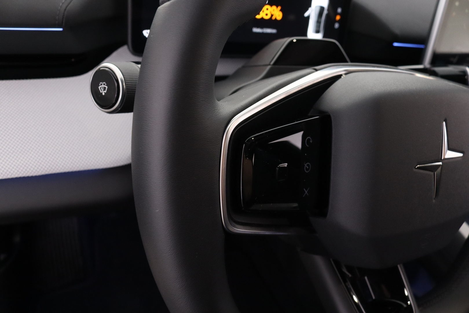 POLESTAR 4 22