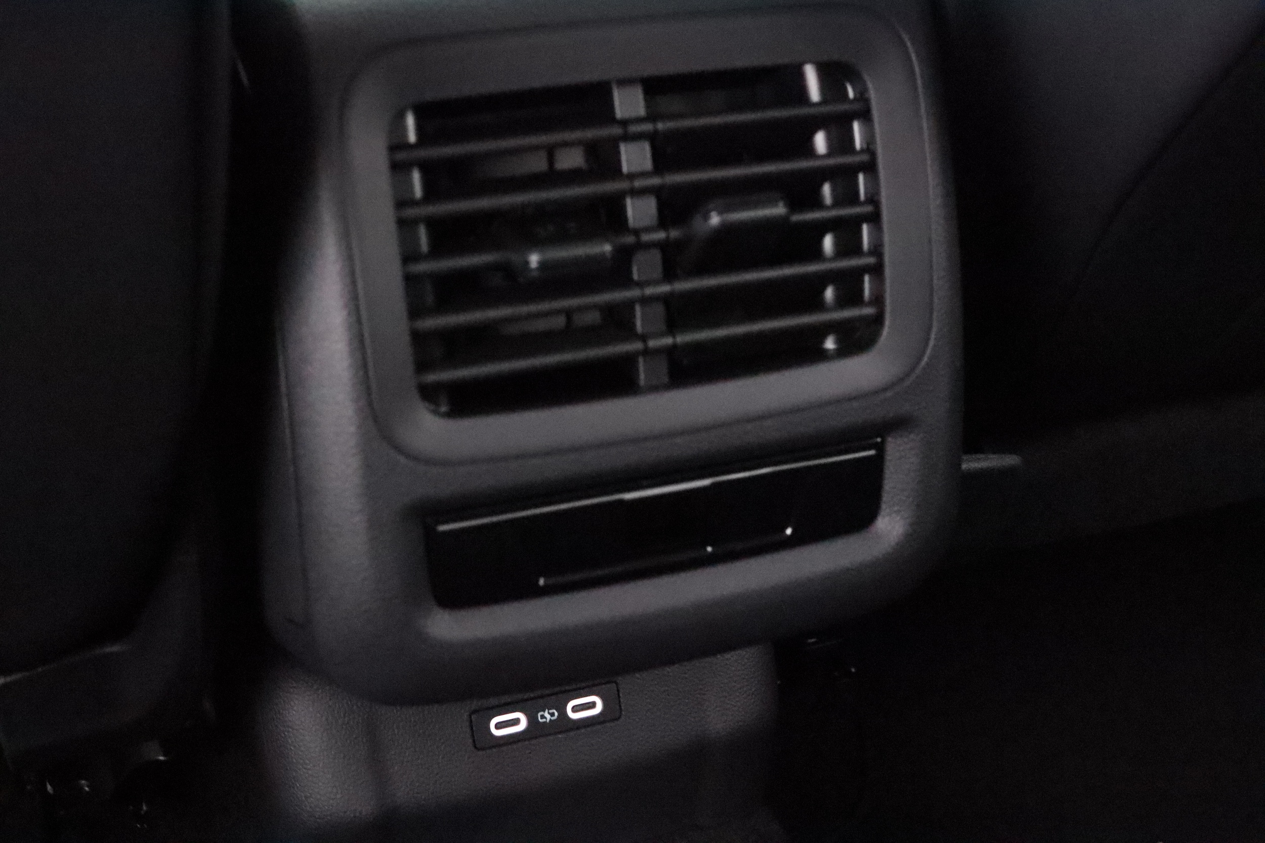 VOLKSWAGEN T-Roc 17
