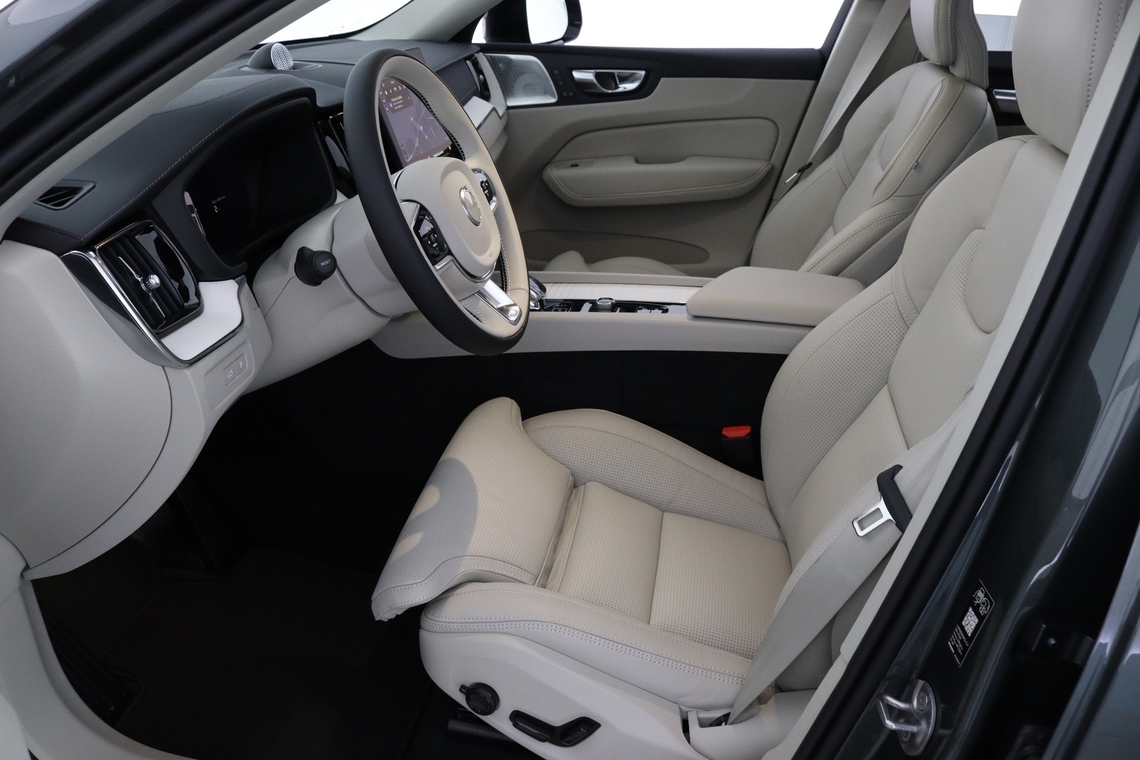 VOLVO XC60 10