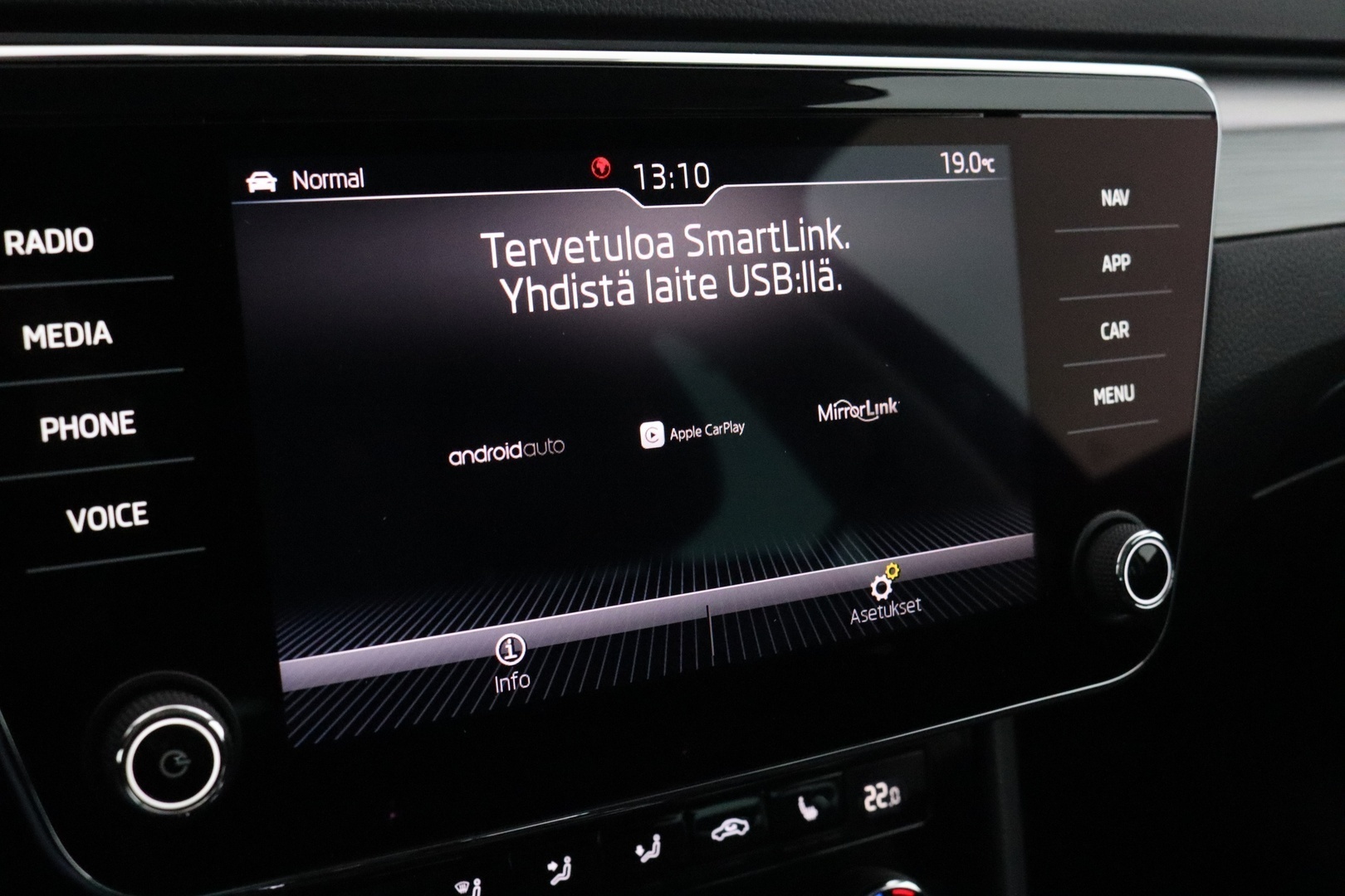SKODA Superb 28