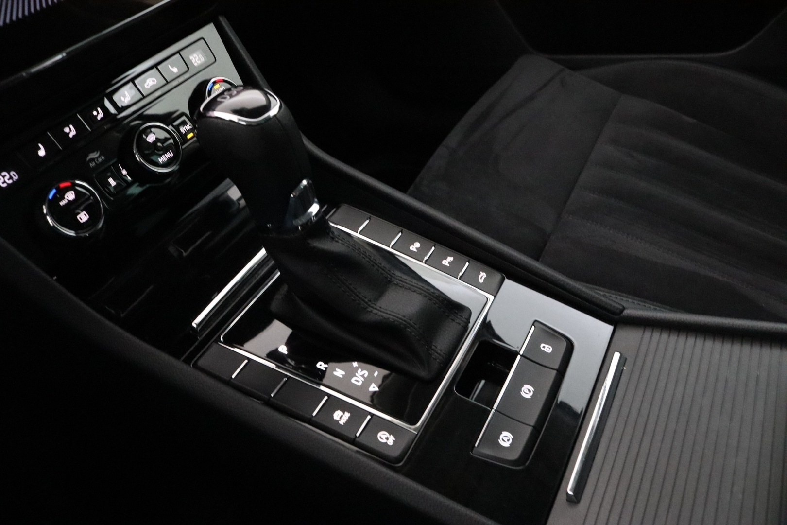 SKODA Superb 33